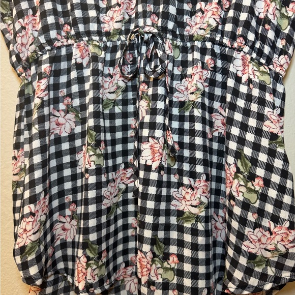 Justify Black Gingham Tank with Pink Floral Print - Picture 10 of 14